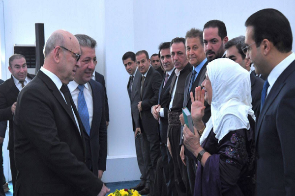 اهدای قرآن به نخست‌وزیر اقلیم کردستان عراق