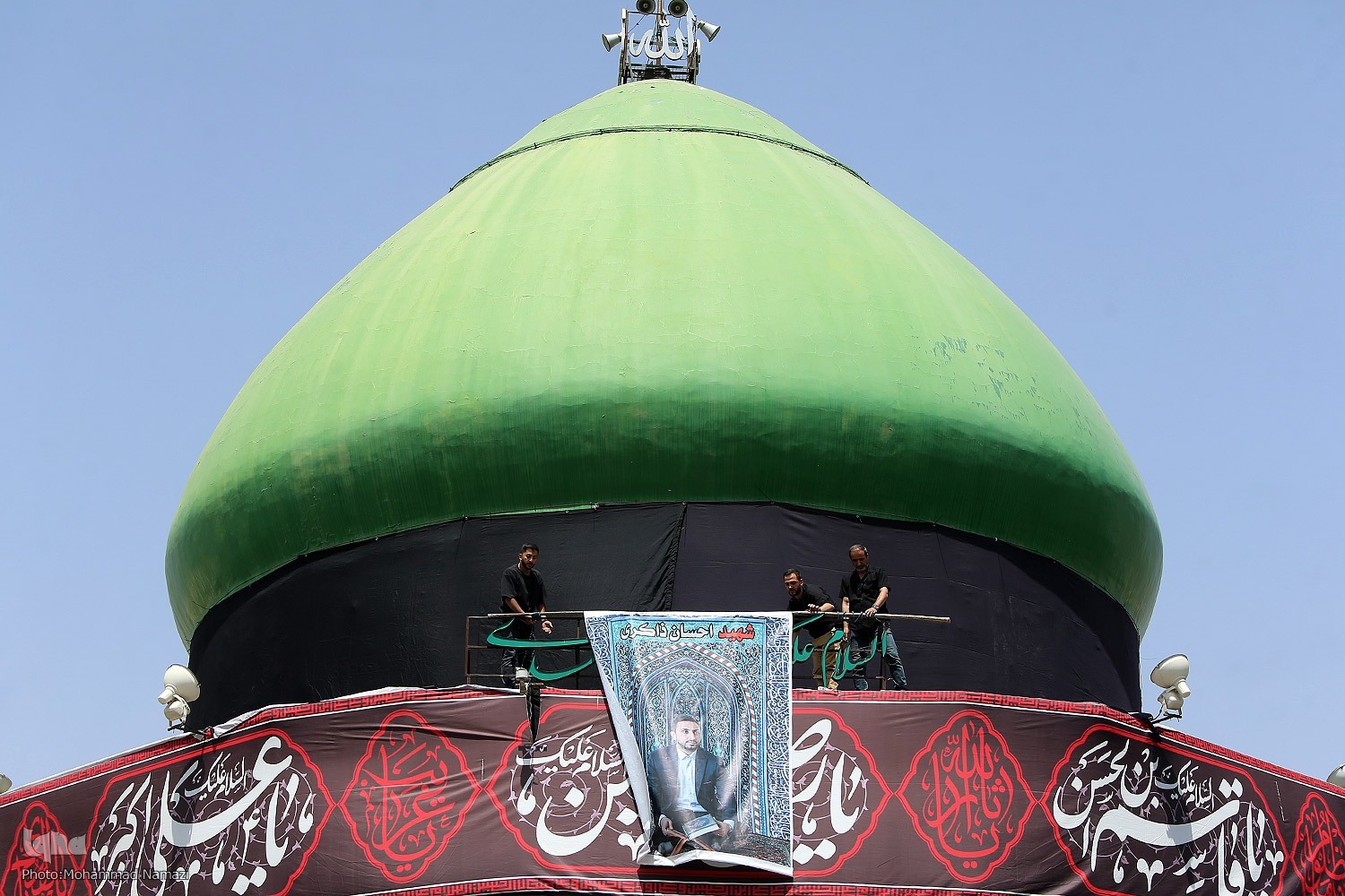 پیکر شهید احسان ذاکری در امامزاده علی‌اکبر(ع) چیذر آرام گرفت + عکس