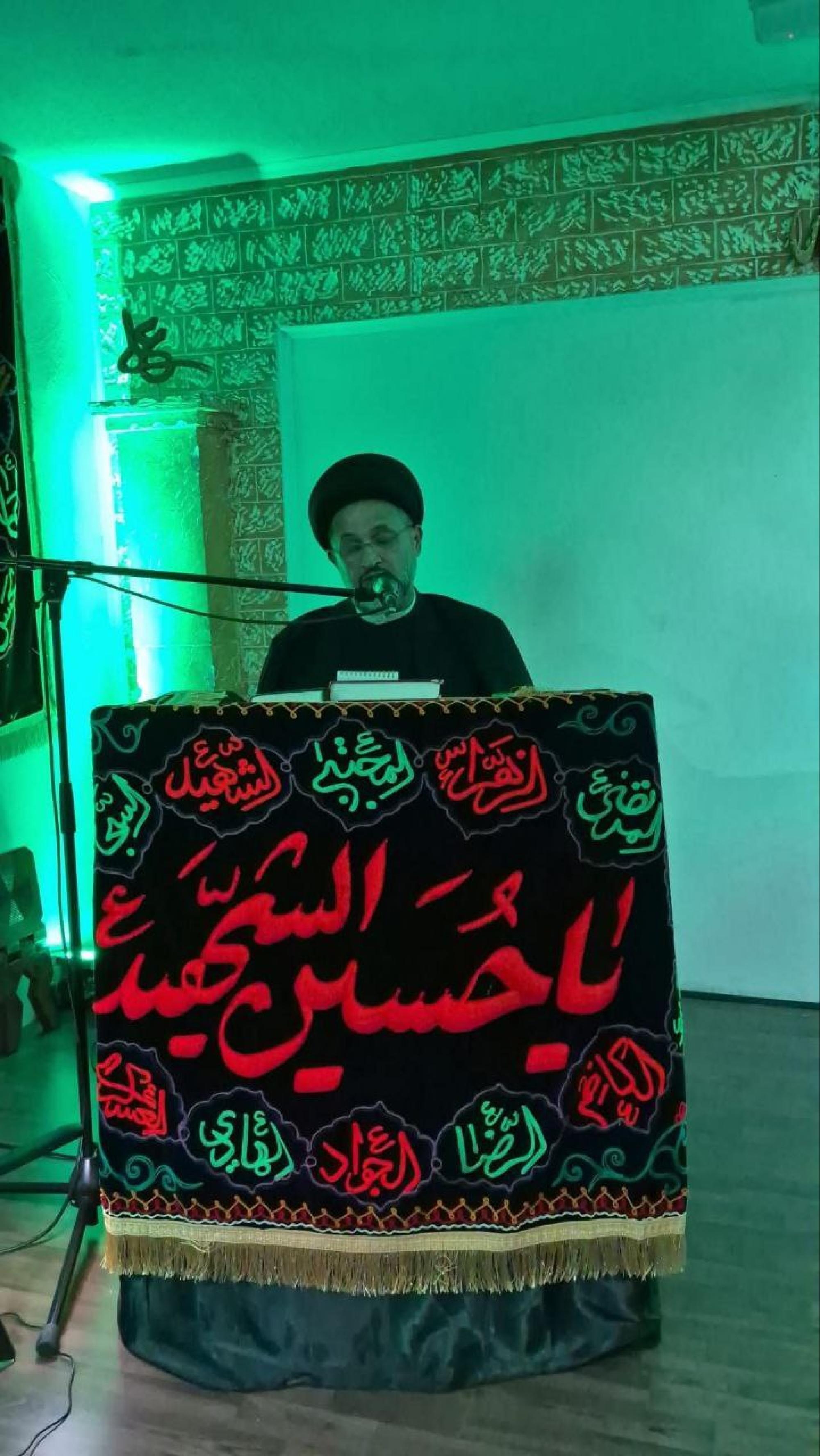 برپایی خیمه عزاداری حسینی در گوتینگن آلمان