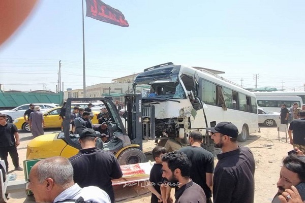 16 مصدوم در پی تصادف مینی‌بوس حامل زائران ایرانی در محور نجف به کربلا