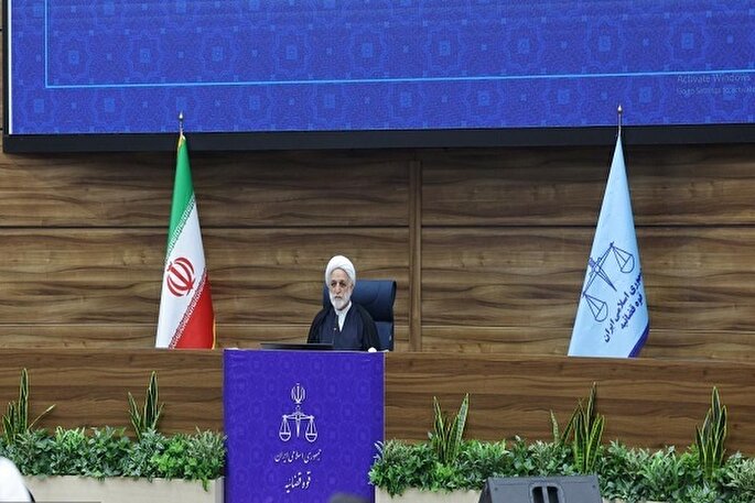 مردم ایران همواره پای کار نظام هستند