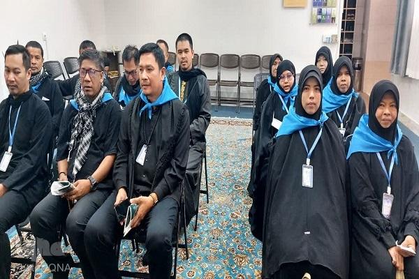 زائران شیعه تایلندی که برای زیارت اربعین حسینی به حرم مطهر رضوی مشرف شدند