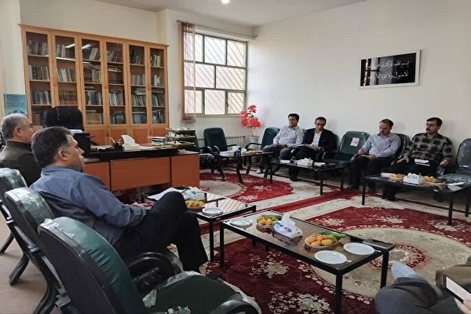 ضرورت ترویج فرهنگ اقامه نماز در مدارس و دانشگاه‌ها