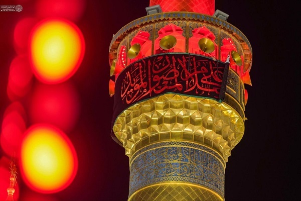 سیاه‌پوش شدن عتبه علوی به مناسبت سالروز وفات پیامبر (ص) + عکس