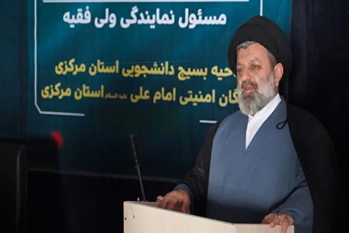 ولایت‌محوری در دانشگاه‌ها یک ارزش اساسی تلقی شود