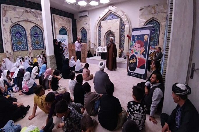 اهدای بیش از دو هزار بسته لوازم‌التحریر به دانش‌آموزان کردستانی