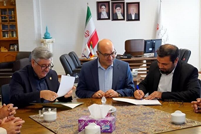 امضای تفاهم‌نامه همکاری میان استان‌های کردستان و آذربایجان‌شرقی