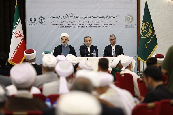 نشست هماندیشی مسئولان وزارت امور خارجه با میهمانان سیونهمین کنفرانس بینالمللی وحدت اسلامی نشست هماندیشی مسئولان وزارت امور خارجه با میهمانان سیونهمین کنفرانس بینالمللی وحدت اسلامی