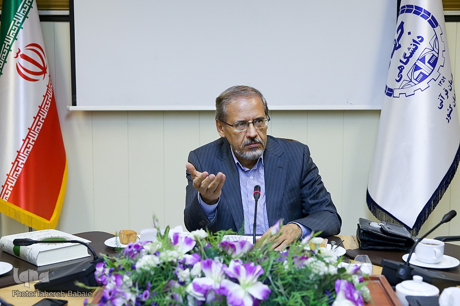 ظاهر به مثابه ابزار تحول باطن؛ نقش رفتارهای تصنعی در فرآیند تربیت