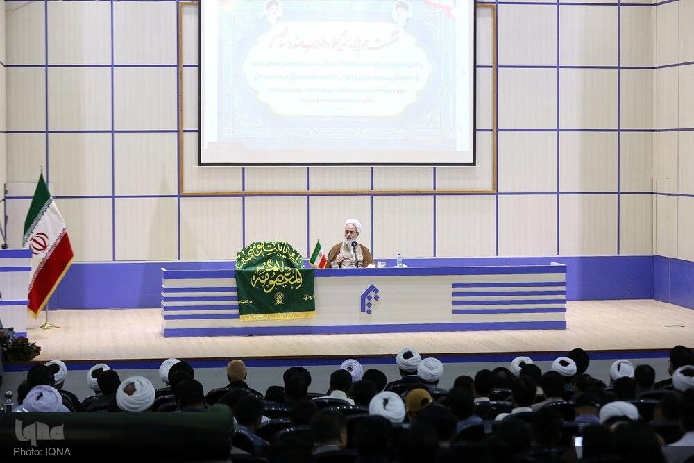 آیت الله اعرافی، مدیر حوزه های علمیه کشور