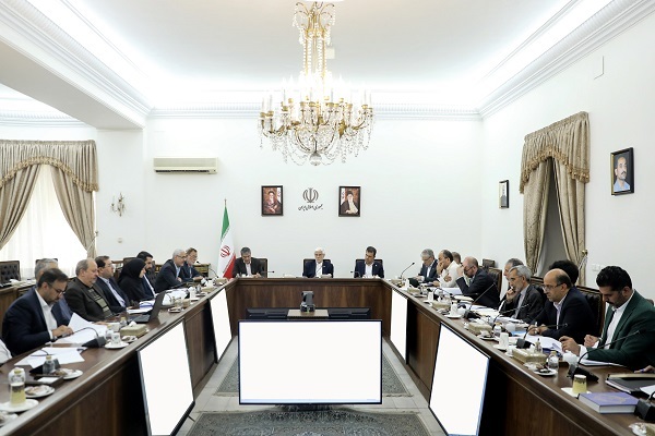 عارف در جلسه ستاد توسعه علوم و فناوری افتا