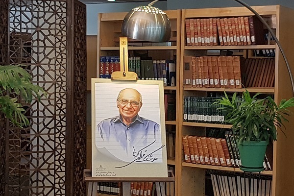 هنوز آمادهنیست//// مرادیکرمانی: مردم از قصه تا فردوسی و مولانا را زنده نگه داشتند +صوت هنوز آمادهنیست//// مرادیکرمانی: مردم از قصه تا فردوسی و مولانا را زنده نگه داشتند +صوت