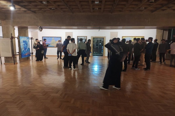 نمایشگاه «بسیجی» تاریخ و ارزشهای انسانی را بازخوانی کرد نمایشگاه «بسیجی» تاریخ و ارزشهای انسانی را بازخوانی کرد