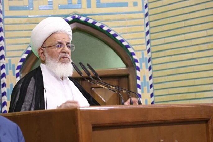 هویت معنوی دارالعباده یزد نباید خدشه‌دار شود