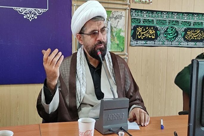 خدمت به مردم بالاترین عبادت و افتخار یک مسئول است