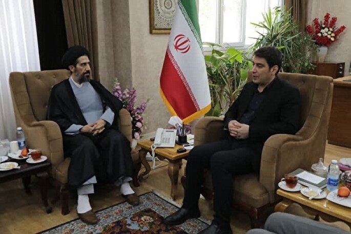 لزوم توجه ویژه به خدمت رسانی به مردم