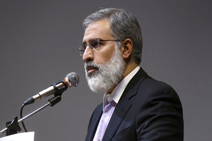 حمایت گسترده از نخبگان، سرمایه‌گذاری برای آینده کشور است