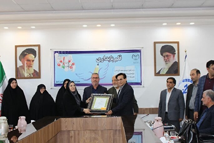 فعال حوزه ادبیات پایداری جهاددانشگاهی اردبیل تجلیل شد
