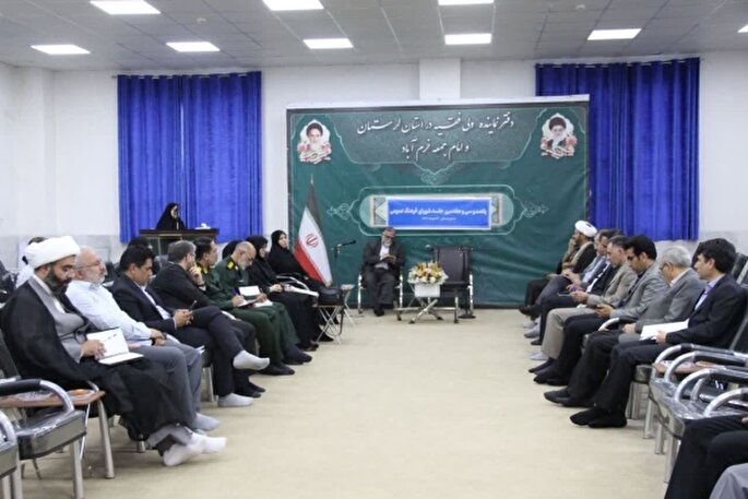 فعالیت‌های فرهنگی و اجتماعی در مساجد تقویت شود