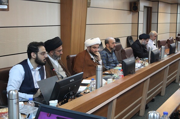 حرم حضرت معصومه(س)؛ کانون پیگیری امور حفظ قرآن اعتاب مقدسه