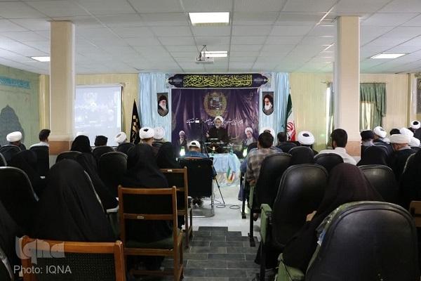 جشنواره قرآنی و حدیثی المصطفی در نمایندگی آشتیان آغاز شد جشنواره قرآنی و حدیثی المصطفی در نمایندگی آشتیان آغاز شد