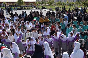 عکس | برنامه‌های فرهنگی و هنری هفته کودک در شهرهای لرستان