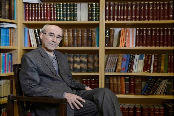 نقش زبان فارسی در حفظ هویت فرهنگی و تمدنی ایران