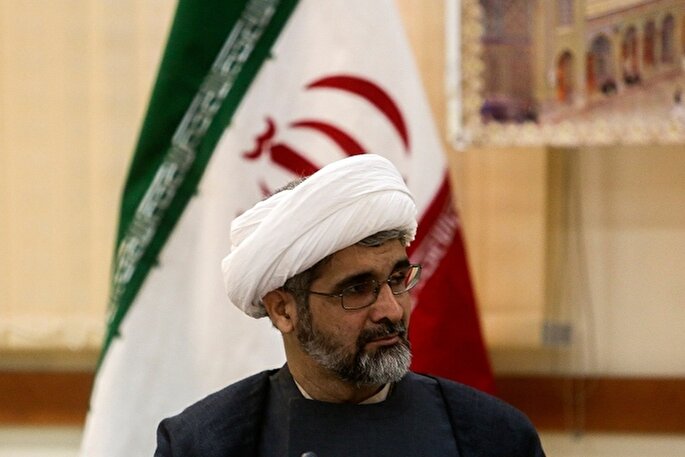 نویسندگان دینی در حرم بانوی کرامت شناسایی می‌شوند