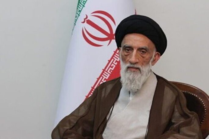 آیات حجاب را به خانواده‌ها آموزش دهیم