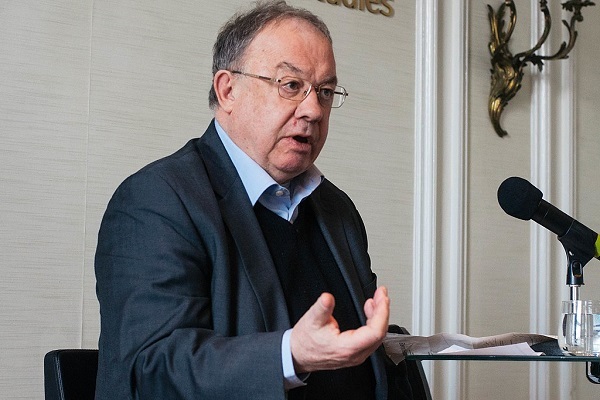 غرب اسلام را تهدیدی وجودی برای خود می‌بیند