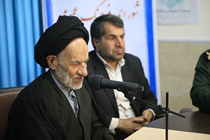 وفاق اجتماعی در کنار مفاهیم دین، ایمان و عفت تعریف شود