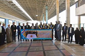 استقبال مسئولان یزد از گروه همخوانی و همسرایی «وارثین»