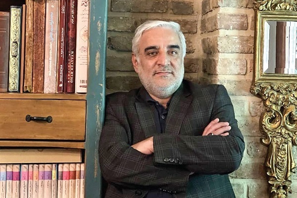 انتشار یکشنبه 6 مهرماه////وضعیت نشر دفاع مقدس در رکود است/ ارتقای کیفیت در گرو پشتیبانی و نوآوری انتشار یکشنبه 6 مهرماه////وضعیت نشر دفاع مقدس در رکود است/ ارتقای کیفیت در گرو پشتیبانی و نوآوری