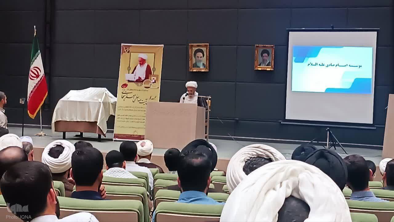 آیتالله العظمی جعفر سبحانی از مراجع معظم تقلید شیعه آیتالله العظمی جعفر سبحانی از مراجع معظم تقلید شیعه