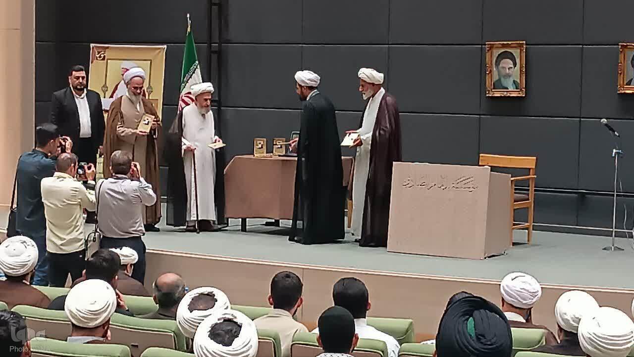 یت‌الله علیرضا اعرافی، مدیر حوزه‌های علمیه کشور