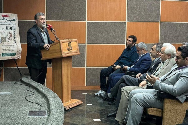 پوششی برنامه شامگاه شنبه؛ انتشار صبح یکشنبه///ناگهان دیدم که شد شش گوشه محراب سرخ پوششی برنامه شامگاه شنبه؛ انتشار صبح یکشنبه///ناگهان دیدم که شد شش گوشه محراب سرخ