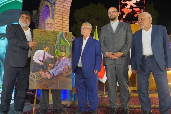 ارسالی/// فرزندان شهدا تاریخ معاصر انقلاب اسلامی را به خوبی روایت کردند ارسالی/// فرزندان شهدا تاریخ معاصر انقلاب اسلامی را به خوبی روایت کردند