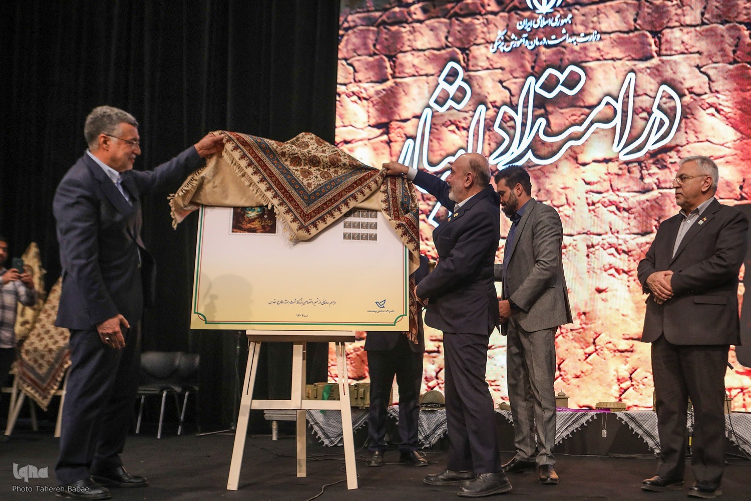 ایستادگی مردم موجب ناامیدی دشمن شد