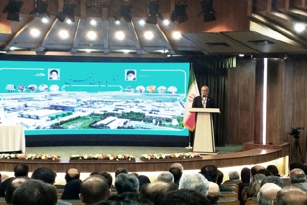 امضای هفت تفاهم‌نامه و قرارداد برای احیای دریاچه ارومیه و توسعه متوازن آذربایجان غربی