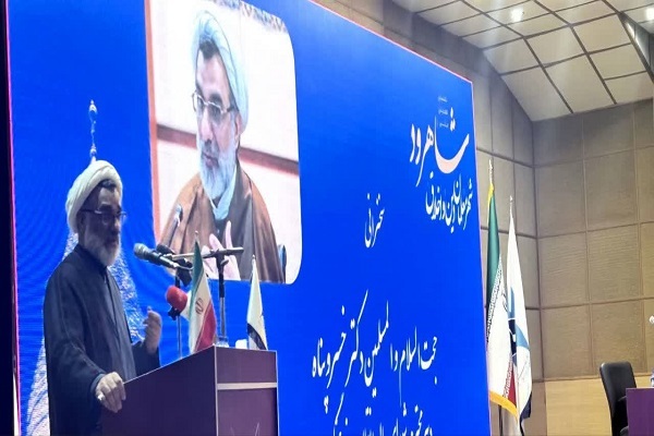 توسعه فرهنگی بدون تکیه بر میراث عرفانی و اخلاقی ممکن نیست توسعه فرهنگی بدون تکیه بر میراث عرفانی و اخلاقی ممکن نیست