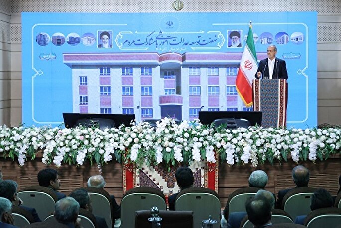 خیرین مدرسه‌ساز با نیاز مالی قهرمانان واقعی این سرزمین‌اند