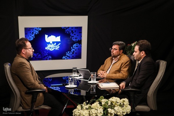 از اجرای دو هزار فعالیت قرآنی در هفته قرآن و عترت تا شناسایی سههزار حافظ قرآن در دانشگاههای علوم پزشکی از اجرای دو هزار فعالیت قرآنی در هفته قرآن و عترت تا شناسایی سههزار حافظ قرآن در دانشگاههای علوم پزشکی