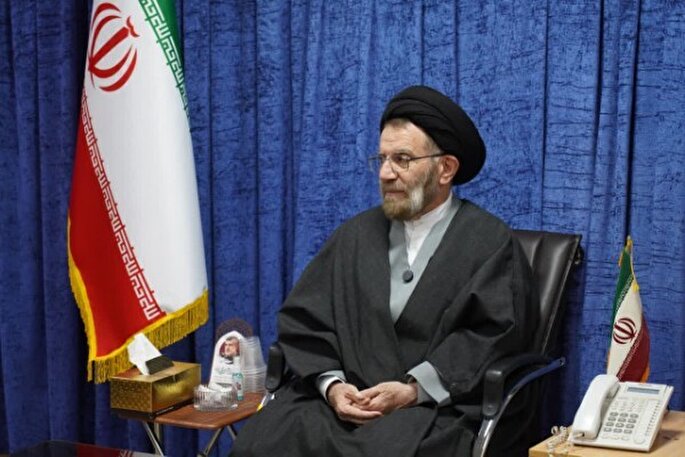 فناوری جایگزین حضور میدانی روحانیون در جامعه نشود