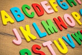 بهترین اپلیکیشن‌ برای آموزش زبان انگلیسی به کودکان/ مقایسه اپلیکیشن و آموزش فقط از طریق کتاب