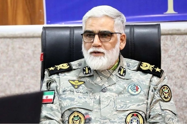 امیر سرتیپ احمدرضا پوردستان، رئیس مرکز مطالعات راهبردی ارتش جمهوری اسلامی امیر سرتیپ احمدرضا پوردستان، رئیس مرکز مطالعات راهبردی ارتش جمهوری اسلامی