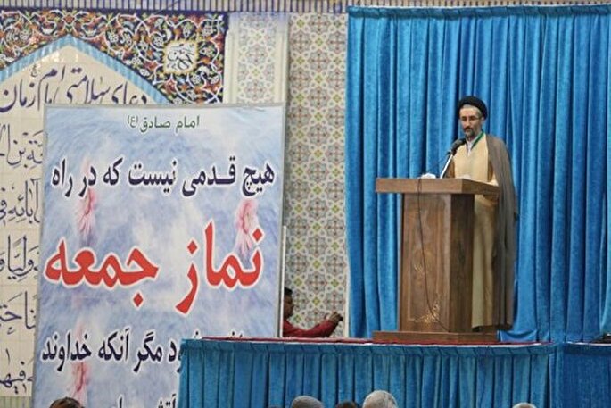 مسئولان مشکلات پرستاران را مرتفع کنند