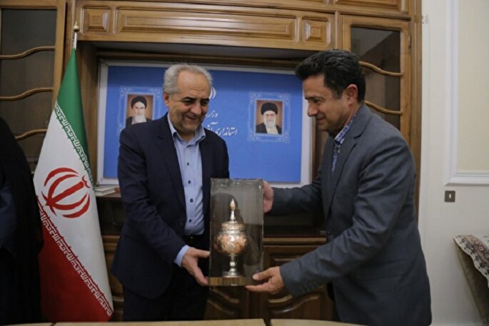 دانشگاه تبریز گام‌های مؤثری در مسیر پیشرفت بردارد