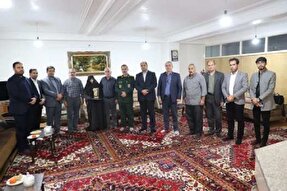 دیدار مدیرکل آموزش و پرورش آذربایجان شرقی با خانواده شهید «جعفرزاده»