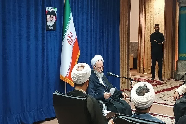 از حکمت و فلسفه تا نماز استسقاء/ انعکاس انوار اندیشه در آینه معارف