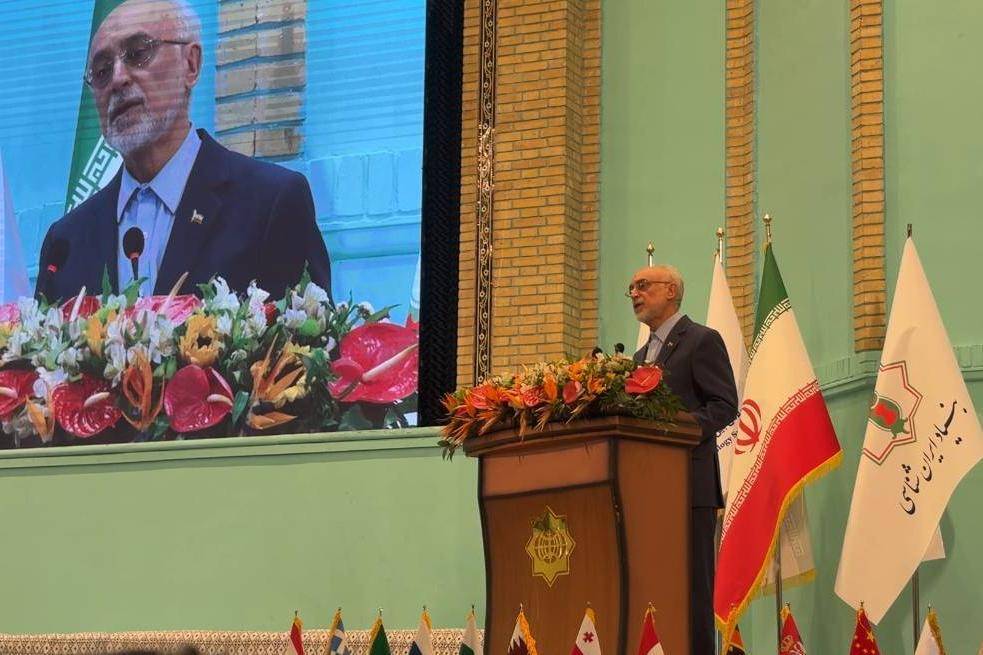 تأکید بر تداوم فرهنگی و تمدنی ایران قبل و بعد از اسلام